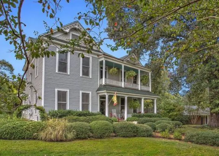 Fig Tree Manor