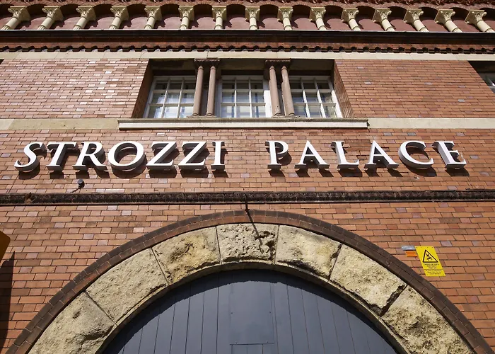 Strozzi Palace Suites By Mansley