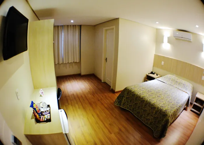 Golden Hotel - O Mais Central - Pet Friendly Chapecó