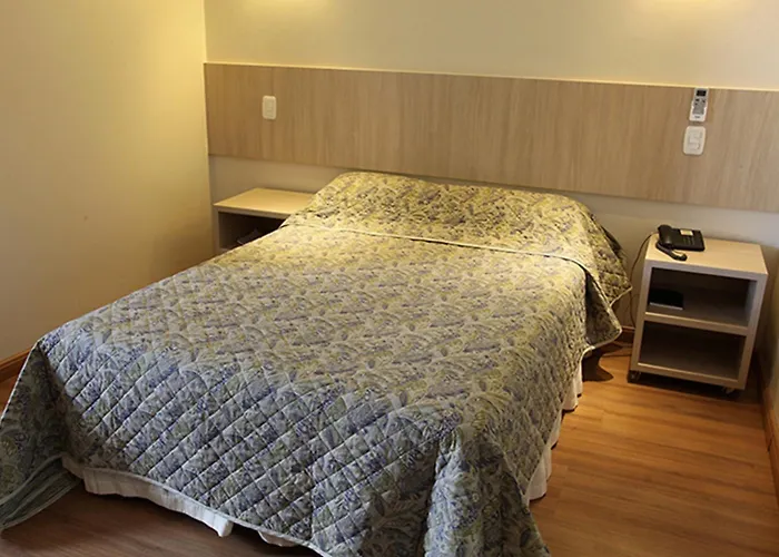 Golden Hotel - O Mais Central - Pet Friendly
