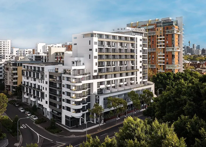 Meriton Suites Waterloo