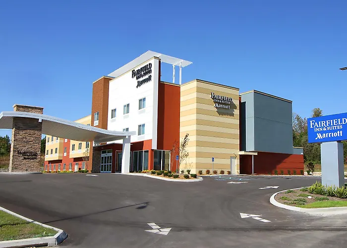 Fairfield Inn & Suites By Marriott London