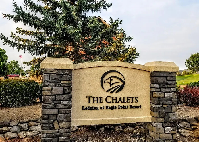 Resort At Eagle Point Golf Club Lodging