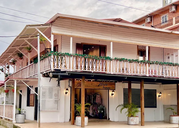 Casa Le Parc - Main Street