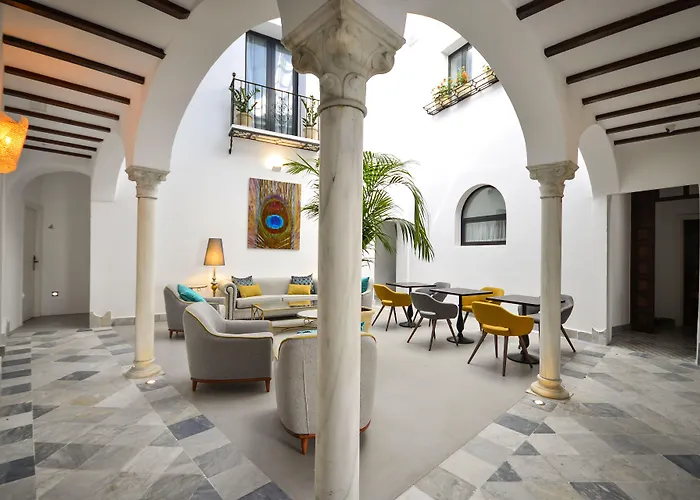 Legado Alcazar Hotel (Adults Only)