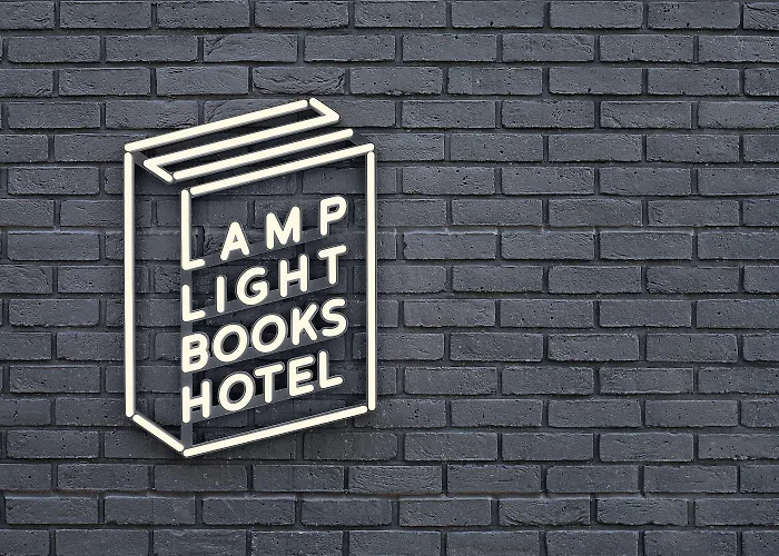 Lamp Light Books Hotel Nagoya