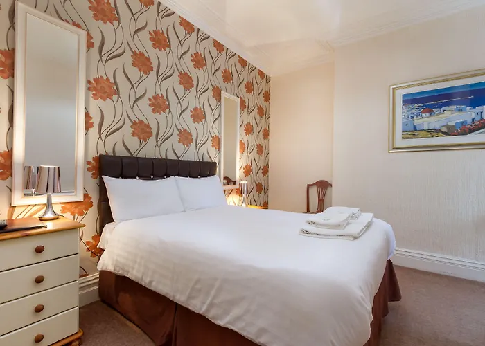 Maples Hotel