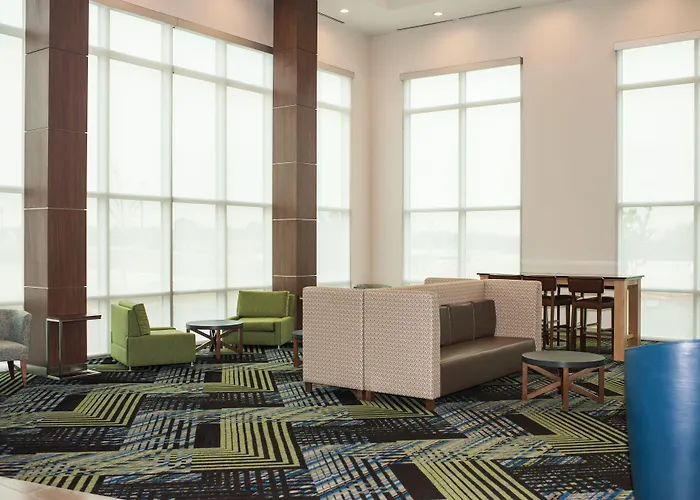 Holiday Inn Express & Suites Birmingham North - Fultondale By Ihg