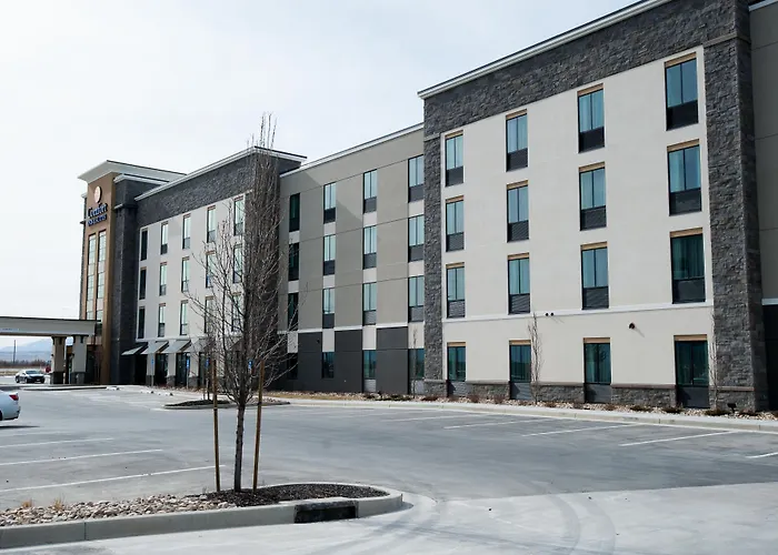 Comfort Inn & Suites Salt Lake City Airport