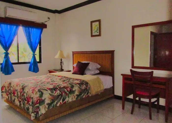 S&C Hotel Suites And Apartments