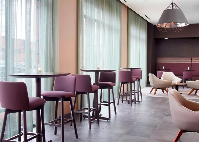 Courtyard By Marriott Lagrange