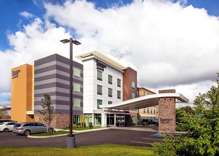 Fairfield Inn & Suites By Marriott Boston Walpole