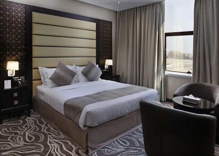 Naviti Warwick Al Khobar