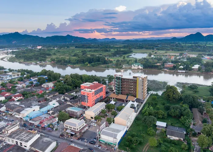 Natee The Riverfront Hotel Kanchanaburi