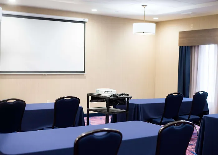 Hampton Inn & Suites Warrington Horsham