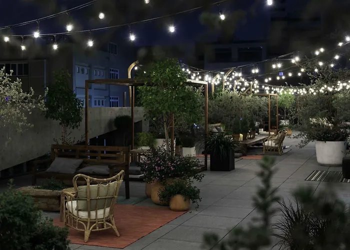 U.I.J Hotel & Hostel