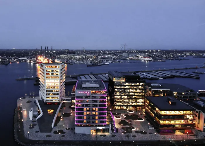 Moxy Amsterdam Houthavens