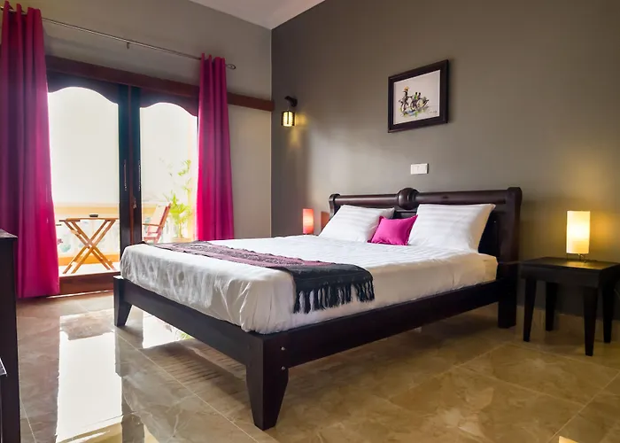Riviera Hotel & Resort Kep