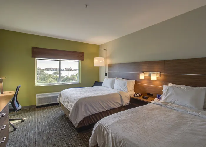 Holiday Inn Express - Fort Walton Beach Central By Ihg
