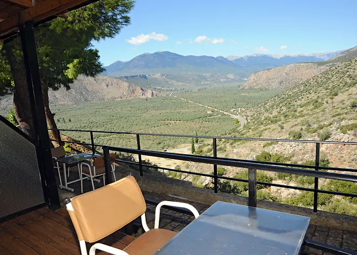 Chrissa Camping Rooms & Bungalows