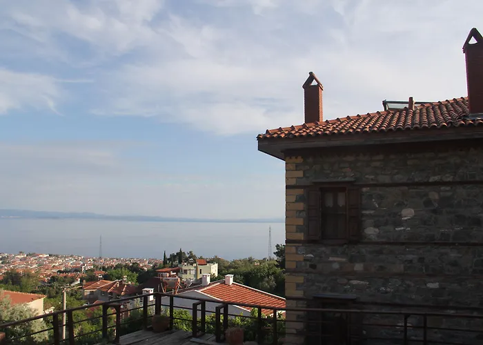Altin Cesmeli Konak