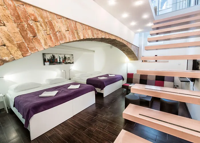 Tia Apartments And Rooms