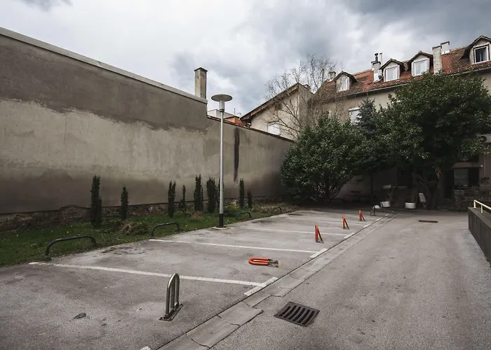 Tia Apartments And Rooms Zagreb