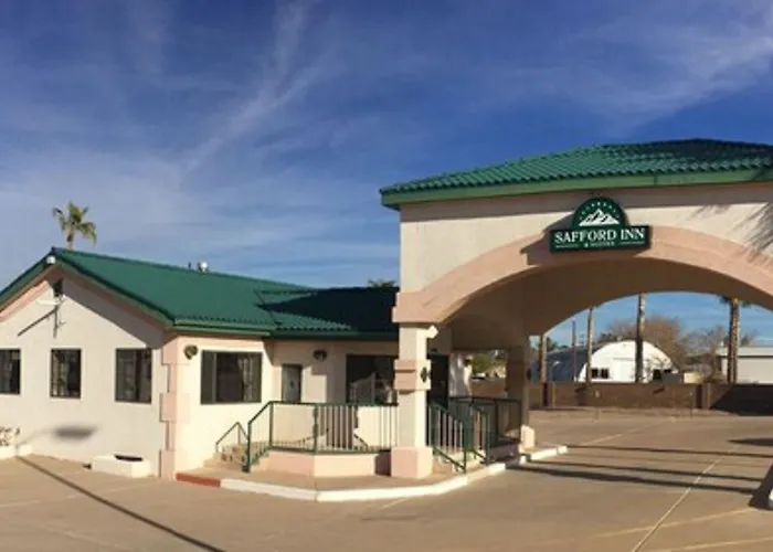 Safford Inn & Suites