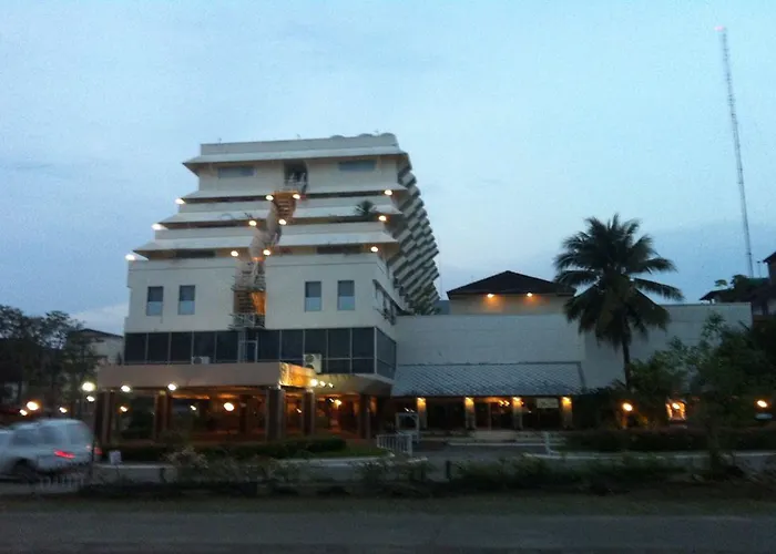 Paradorn Inn