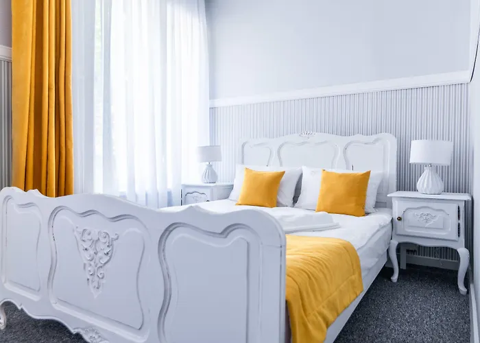 Premium - Bed & Breakfast