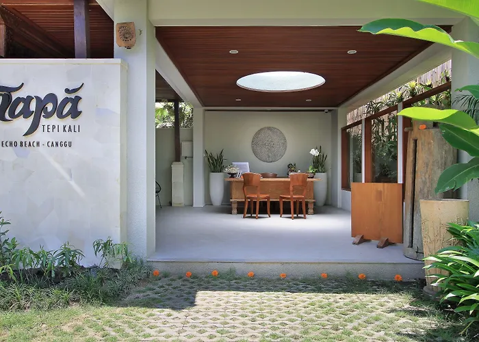 Tapa Tepi Kali Canggu