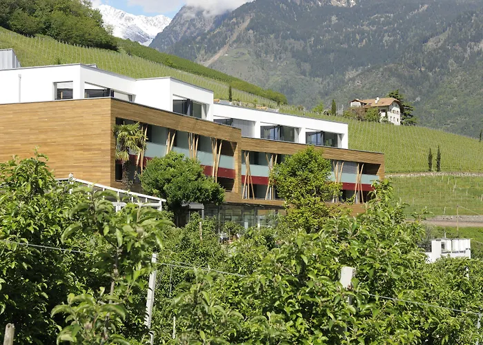Bio & Wellnesshotel Pazeider - Healing Garden Above Meran