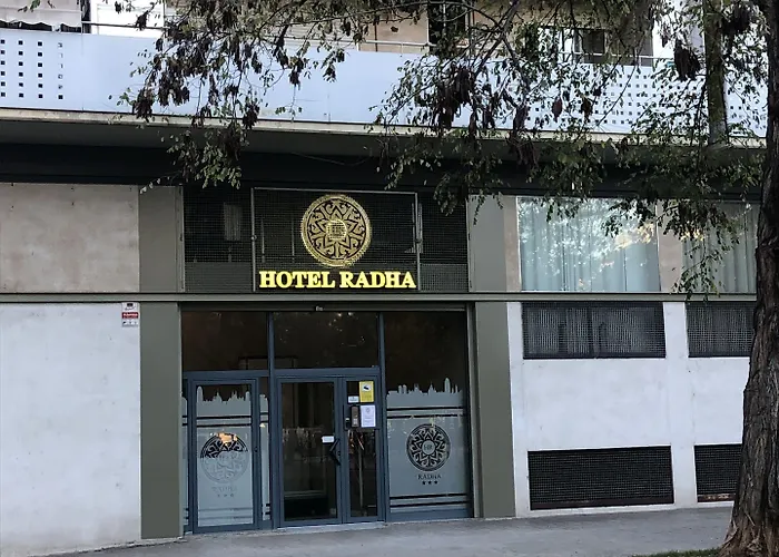 Hotel Radha