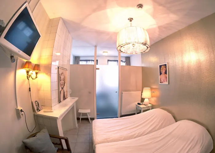 Hotel Urban Dreams