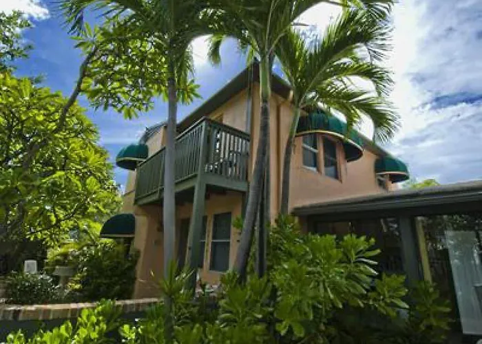 Suite Dreams Inn By The Beach Key West