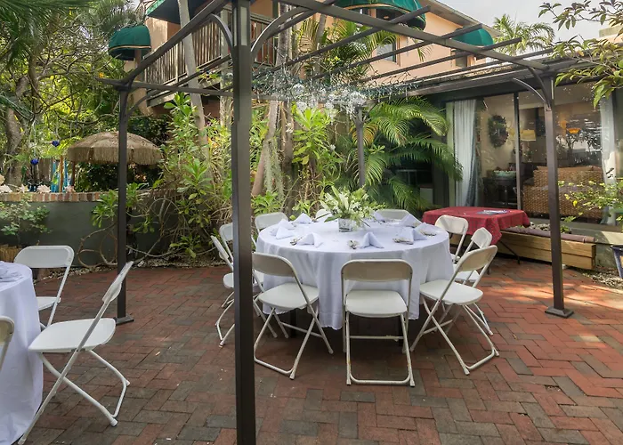 Suite Dreams Inn By The Beach Key West