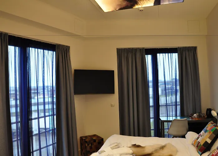 Hotel Rauw Aan De Kade