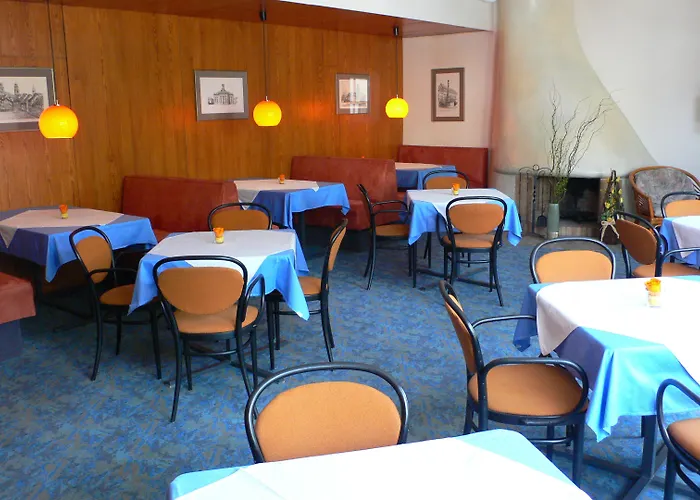 Hotel Meran Hallenbad & Sauna