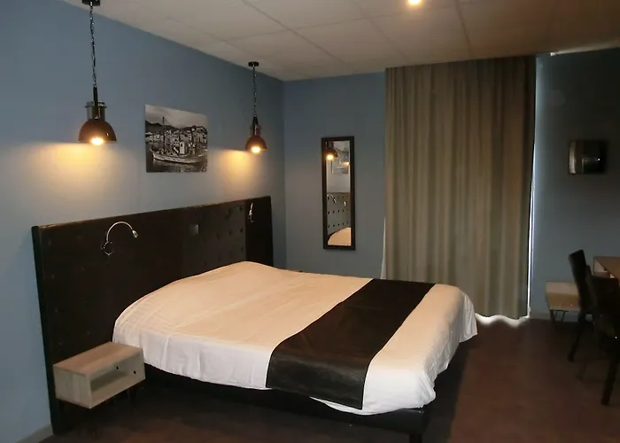 Hotel Sur Le Quai