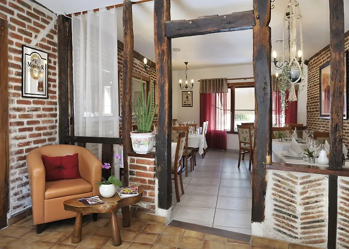Logis Hotel Du Chateau