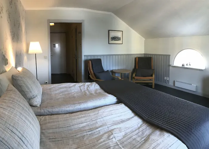 Filipsborg, The Arctic Mansion