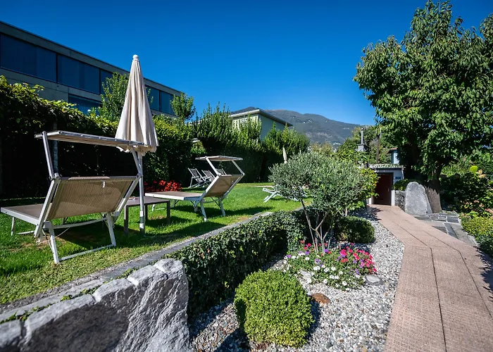 Ascona Lodge, Pool&Garden Retreat