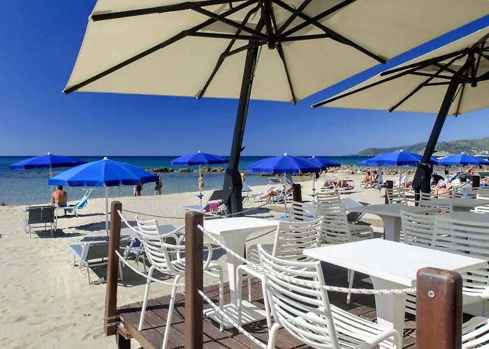 Hotel La Playa