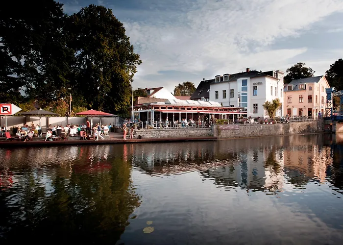 Hotel & Restaurant Fackelgarten Plau Am See