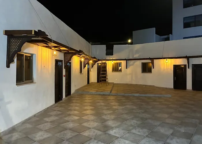 Camel Dive Club By The Sea Inn