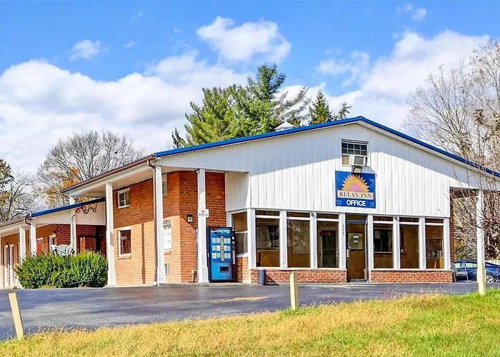 Hotel O Relax Inn Lewisburg Near I-64