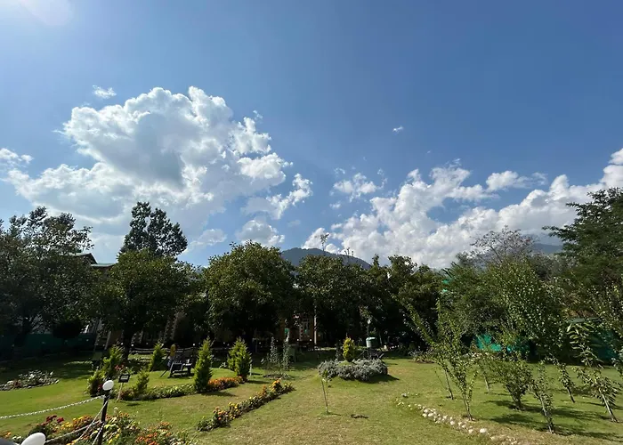 Lidder View The Best River Side Resort In Pahalgam