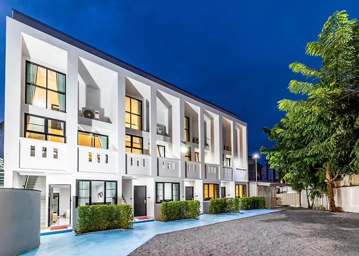 Phuket Leisure Time Hotel