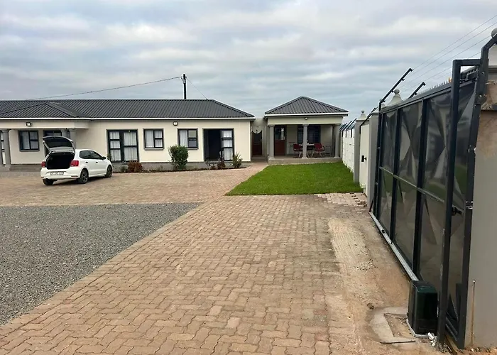 Bokwe'S Guest House- Cape Town