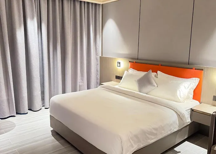Amaris Hotel
